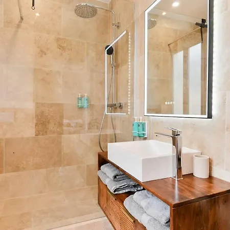 Charme Et Confort - 4 Pers - Hyper Centre Apartman
